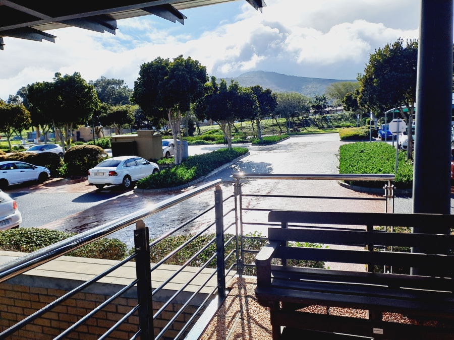 To Let commercial Property for Rent in Plattekloof Western Cape
